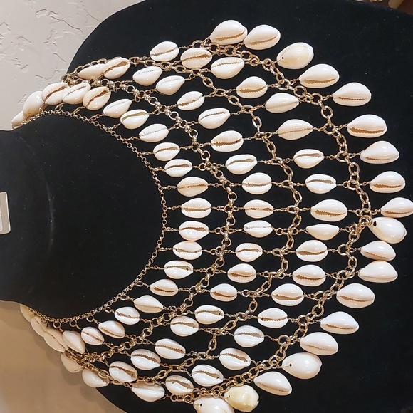 Tommy Bahama Cowrie Statement Necklace - Picture 3 of 4